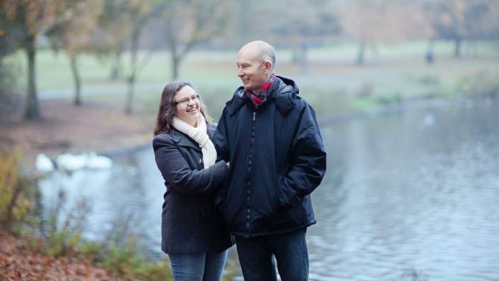 Incontinent? Se the vidoe on Conveen urine bags